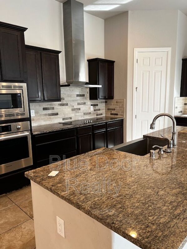 Building Photo - 7312 Valle Cantero Ln NW