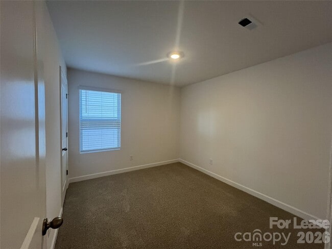 Building Photo - 1500 31st St NE