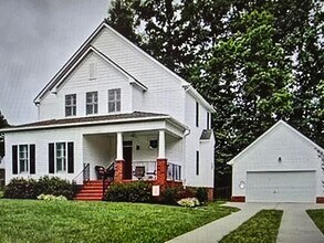 Building Photo - Call Linda 804-642-2106 or linda@vacosold.com