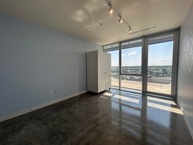 Building Photo - $3,900 | 2 Bedroom, 2 Bathroom Luxury Condo | No Pets | Available for 08/01/26 move-in!