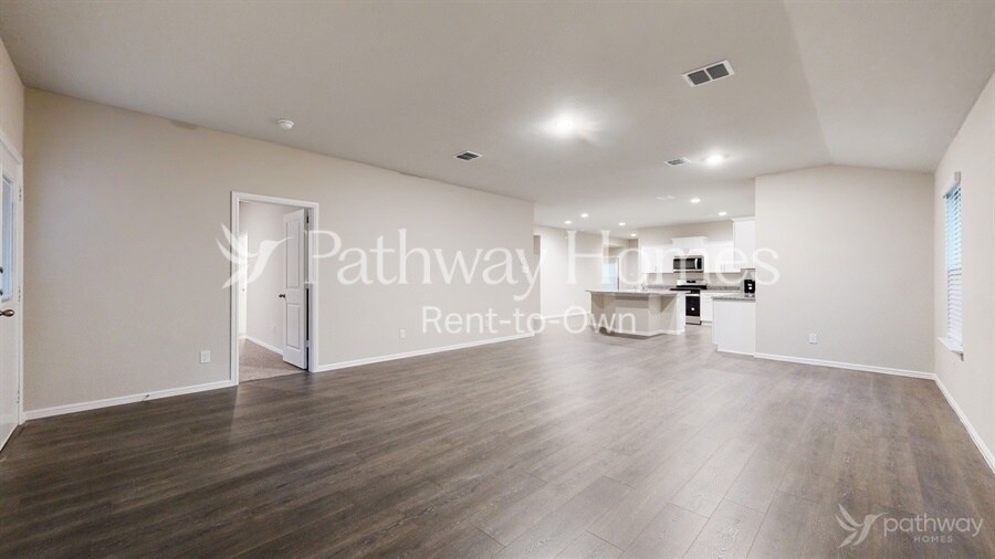 Building Photo - 1600 Vandemere Ct