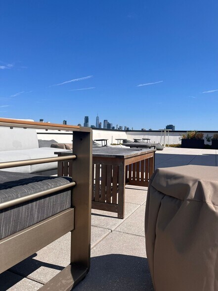 Building Photo - 324 Arlington Ave