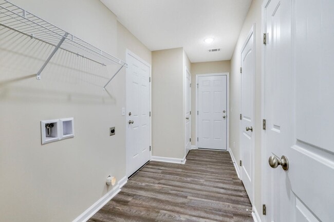Building Photo - JESUP HOME FOR RENT!!