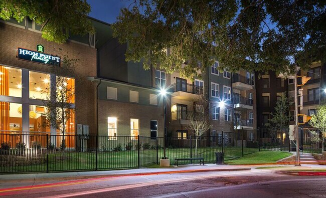 Building Photo - High Point Family Living