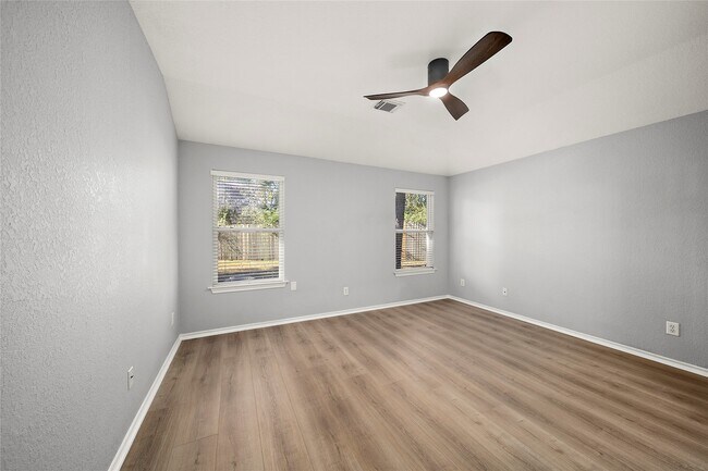 Building Photo - 62 Rookwood Ct