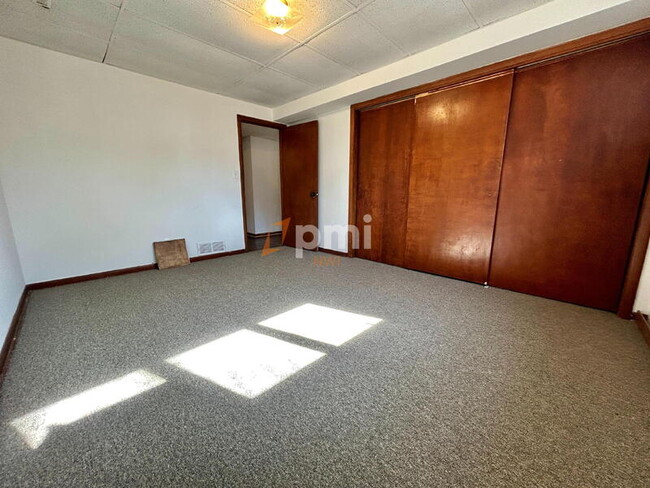 Building Photo - 1308 W 150th St