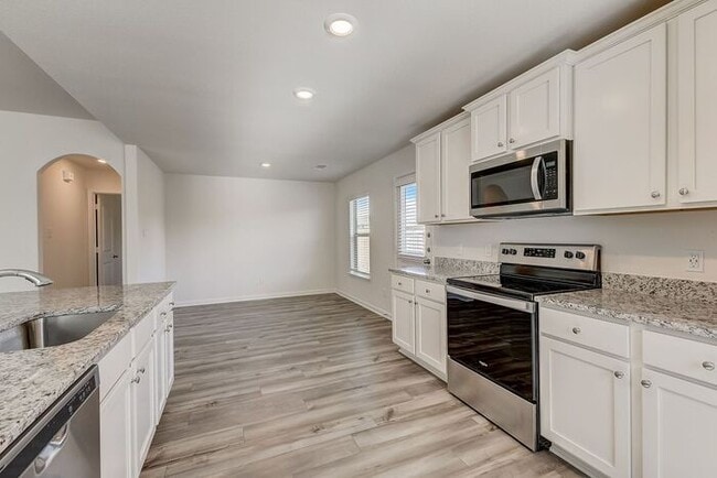 Building Photo - 716 Trinity Trl