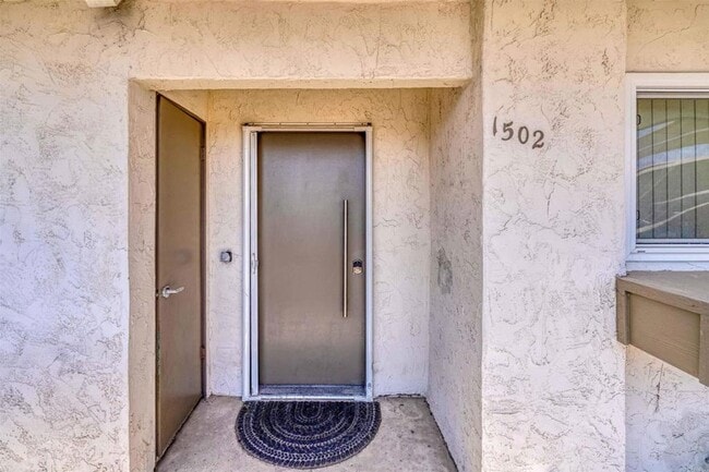 Building Photo - 1502 Seacoast Dr