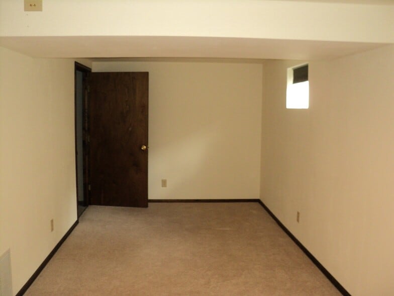 Building Photo - 3816 S Ceylon Way