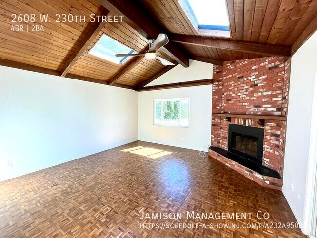 Building Photo - 2608 W 230th St