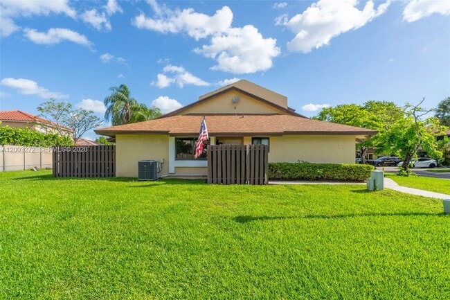 Building Photo - 250 SW 97th Terrace