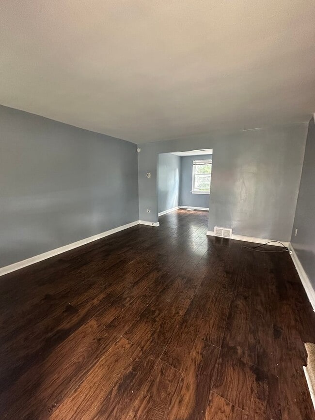 Building Photo - 6646 Perry Ave