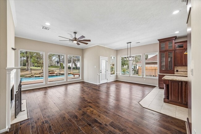 Building Photo - 123 N Concord Forest Cir