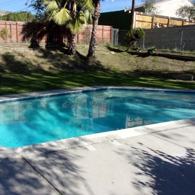 Building Photo - Spacious Private Home with Pool on Nearly Half an Acre