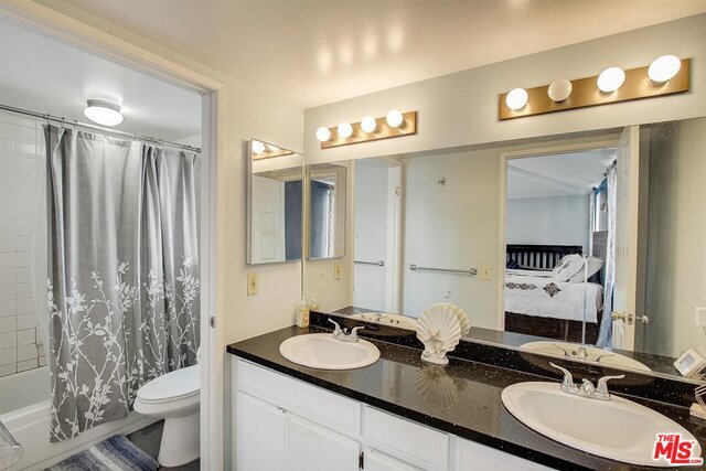 Building Photo - 4843 W 118th St