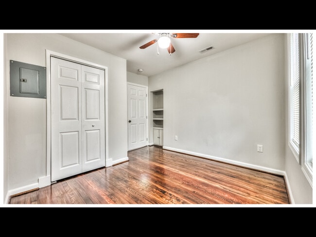 Building Photo - 422 Walcott Rd