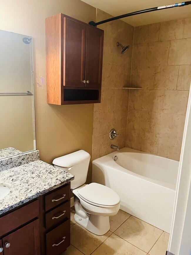 Building Photo - 359 Avondale Ln