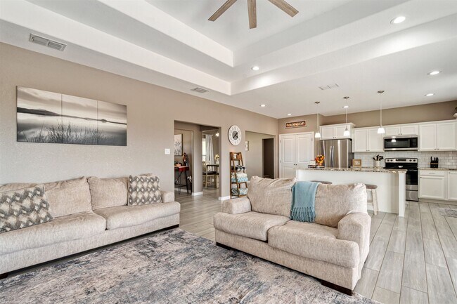 Building Photo - 266 Cielo Grande