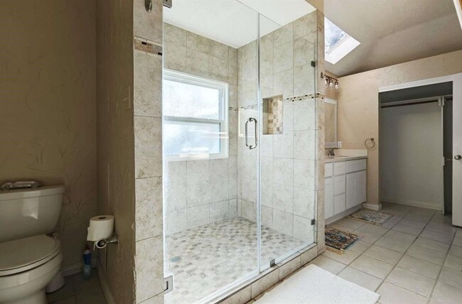 Building Photo - 3834 Carya Cir