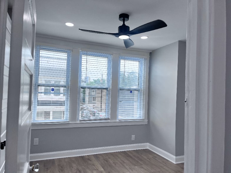 Building Photo - 2520 W Seybert St