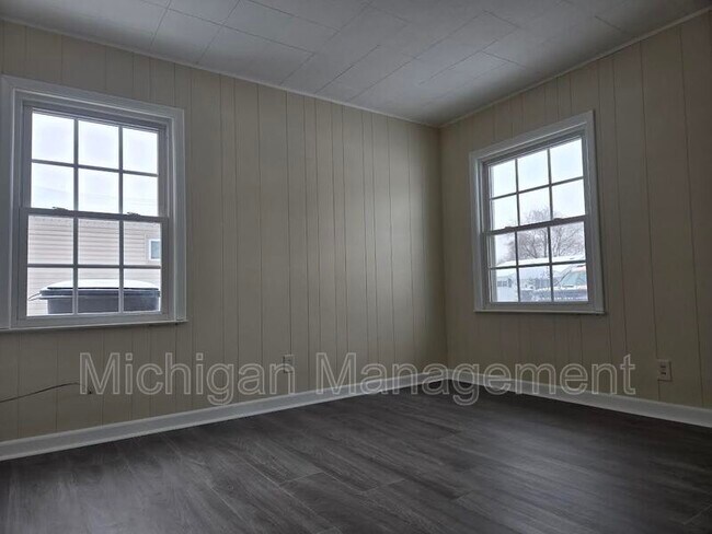 Building Photo - 6927 Janet St