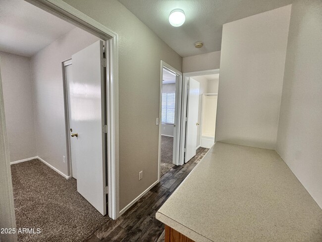 Building Photo - 9138 W Ross Ave
