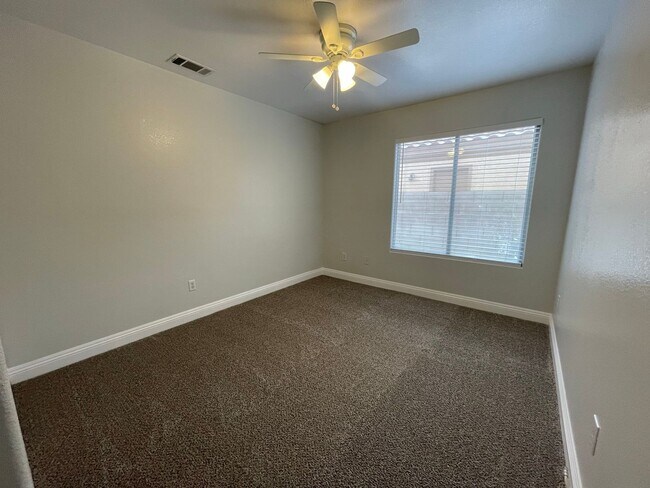 Building Photo - Charming Single-Story Home with 3-Car Gara...
