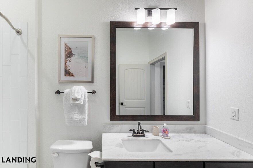 Building Photo - 3235 Heritage Trl