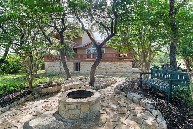Building Photo - 9305 Granada Hills Dr