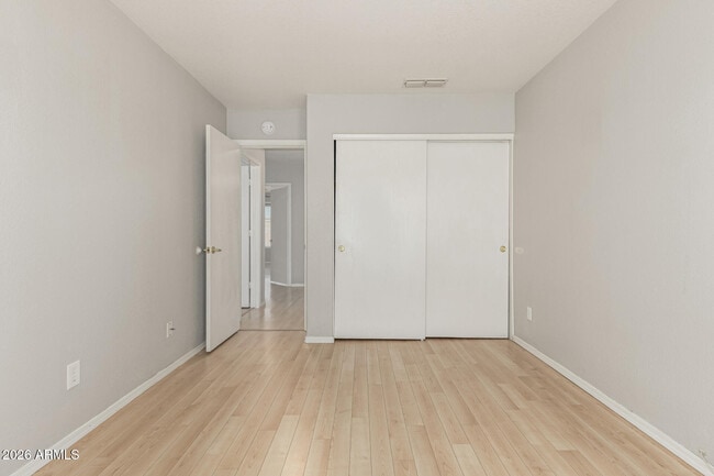 Building Photo - 2243 E Edna Ave