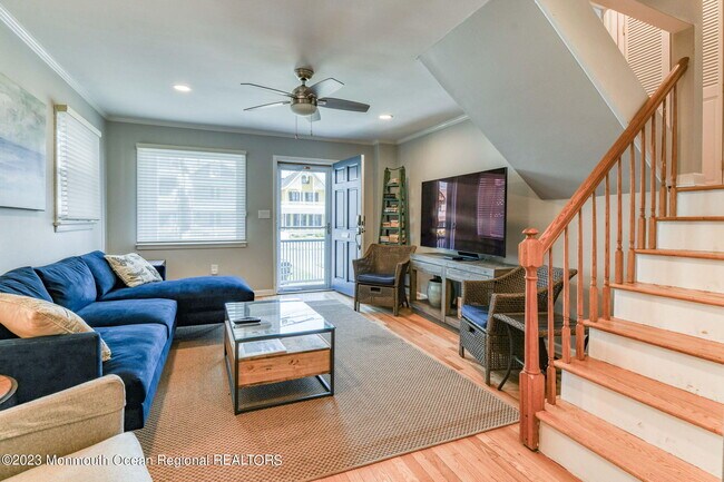 Building Photo - 6 1/2 Embury Ave