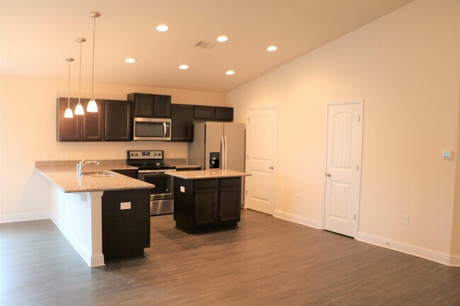 Building Photo - 6393 Redberry Dr