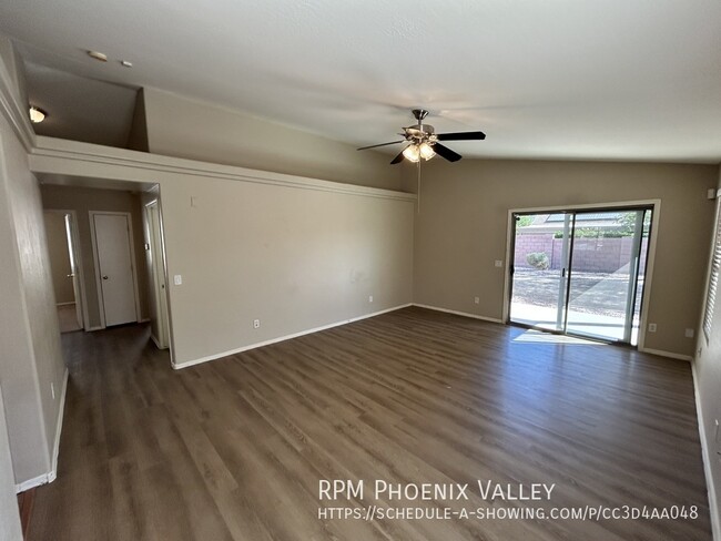 Building Photo - 3/2 El Mirage Home W/ Custom Tan Paint Thr...