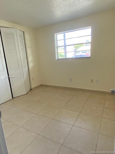 Building Photo - 17255 SW 95th Ave