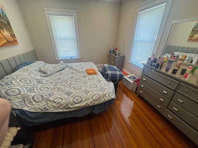 Building Photo - 41 Lafayette St