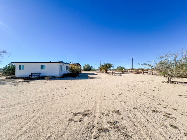 Building Photo - Newly Remodeled 3 Bedroom House on 5 Acres