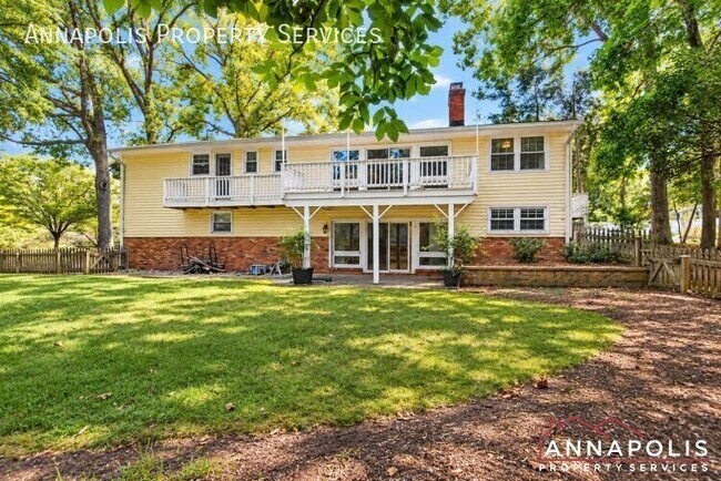 Building Photo - 300 S Cherry Grove Ave