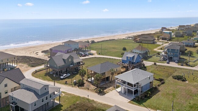 Building Photo - 867 Bowers Ln