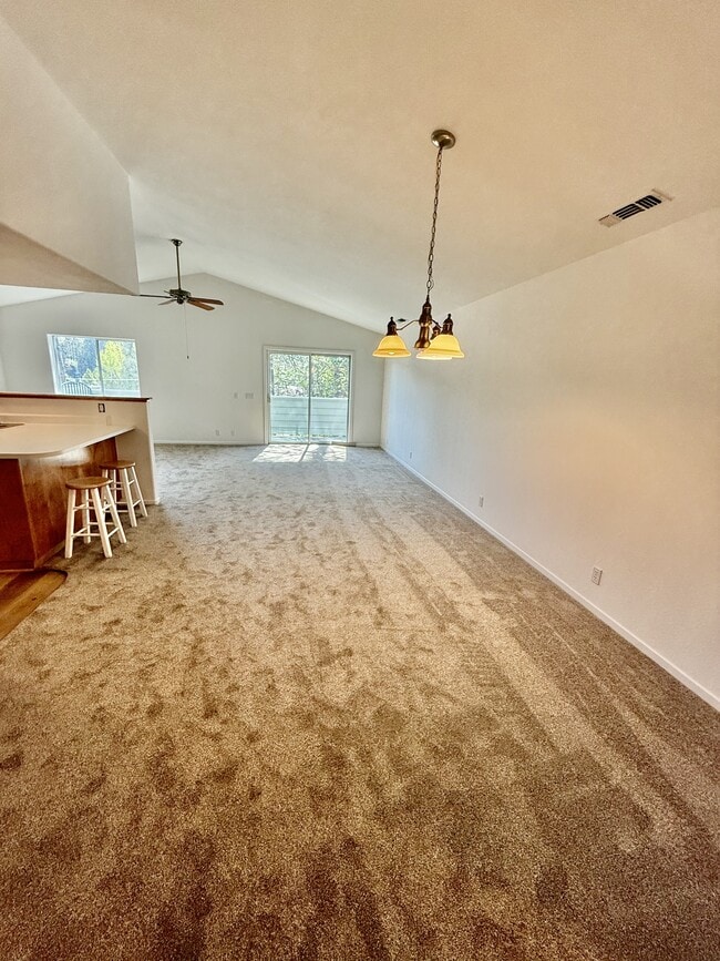 Building Photo - 133 Argall Way
