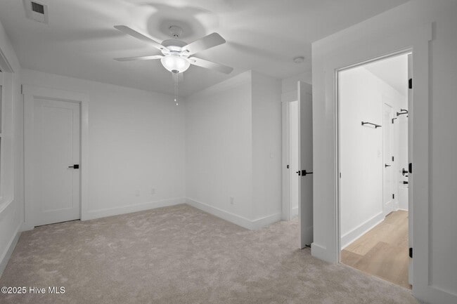 Building Photo - 3206 Belmont Cir