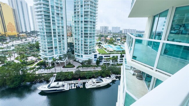 Building Photo - 200 Sunny Isles Blvd