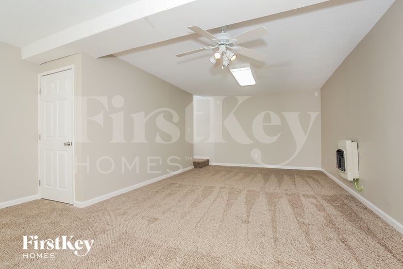 Building Photo - 623 Sunset Ridge Ln