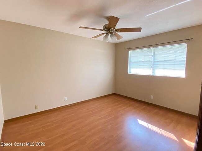 Building Photo - 1710 Apricot Dr
