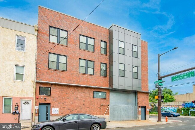 Building Photo - 2454 N 2nd St