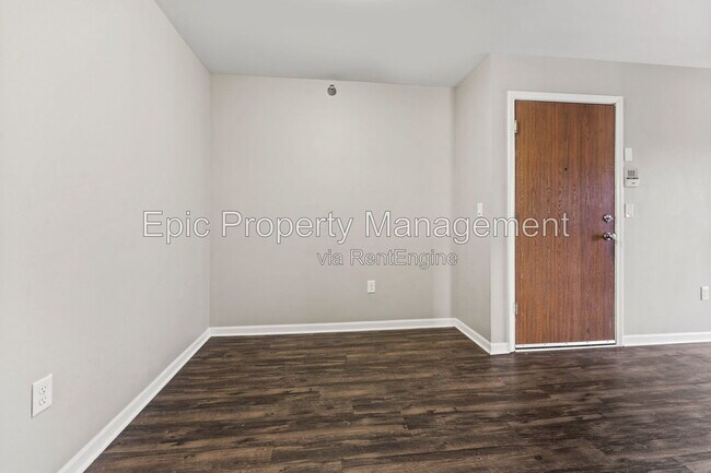 Building Photo - 3670 S John Hix Rd