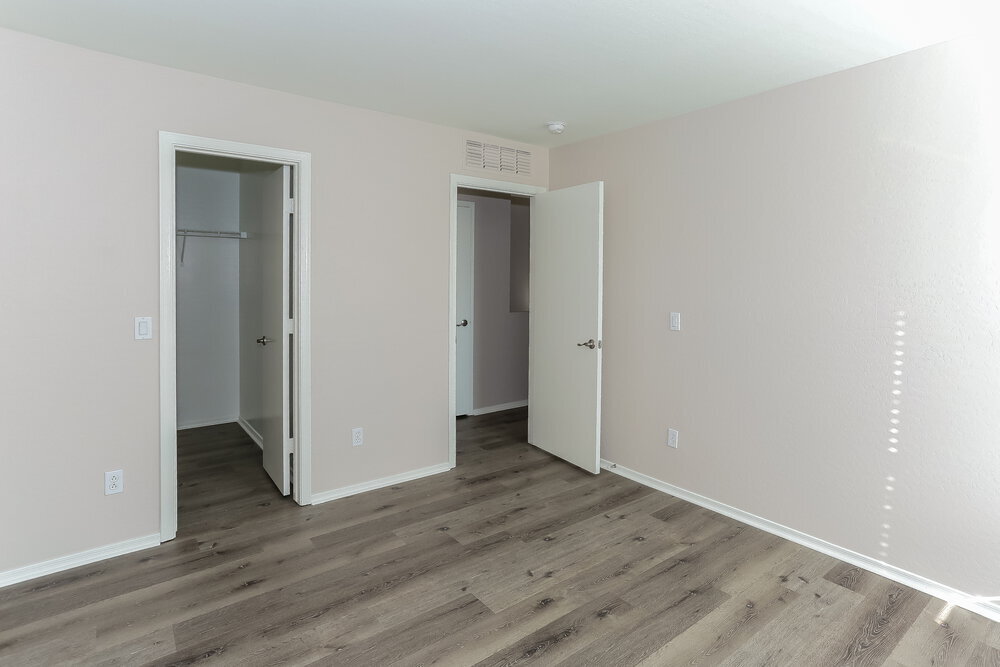 Building Photo - 3123 W Alta Vista Rd