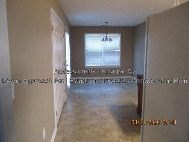 Building Photo - 5629 Kemberton Way