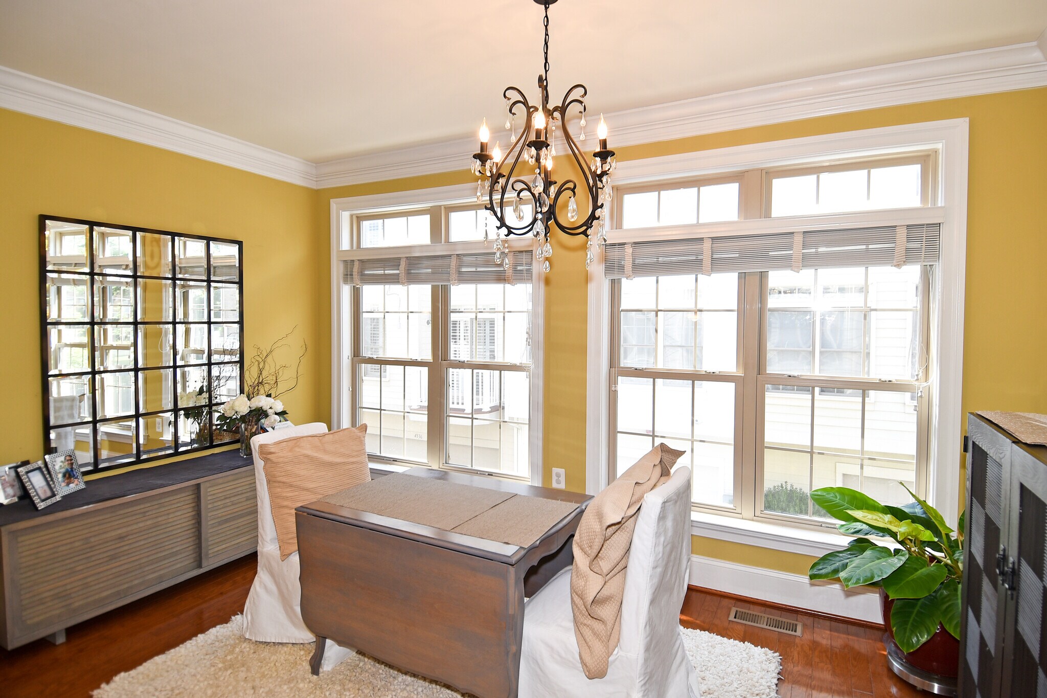 2nd floor - The paint has been updated to a beige color - 451 N George Mason Dr