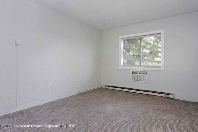 Building Photo - 21 Leroy Pl