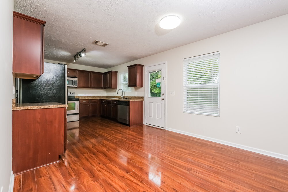 Building Photo - 538 Elderberry Way